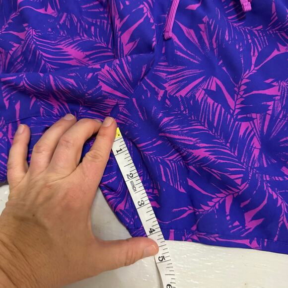 EUC Columbia sportswear purple pink shorts activewear fitness sz S - Picture 6 of 10